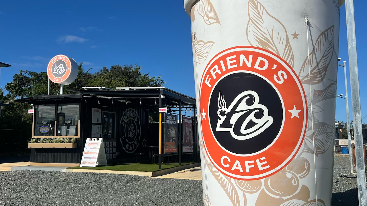 Friend's Café Aguadilla 2